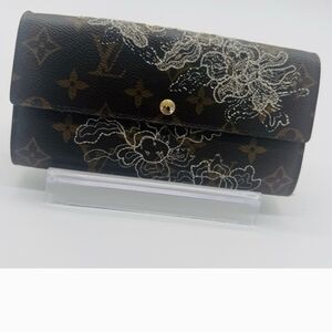 Louis Vuitton EUC COA Dentelle Sarah Elegant Brown Floral Wallet